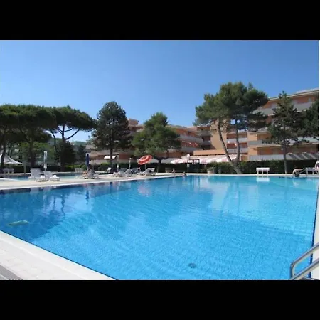 Cozy Flat In A With 12 Swimming Pools - Tennis- Childrens Play Area Сasa de vacaciones