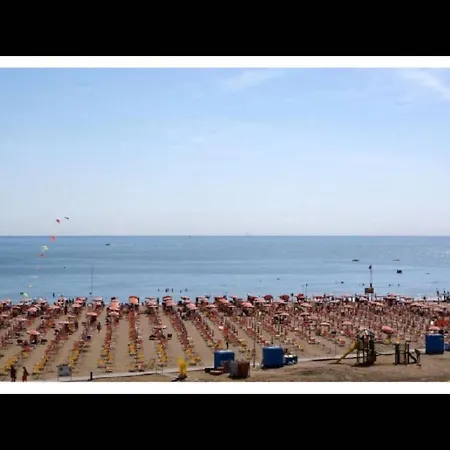 Cozy Flat In A With 12 Swimming Pools - Tennis- Childrens Play Area * Bibione
