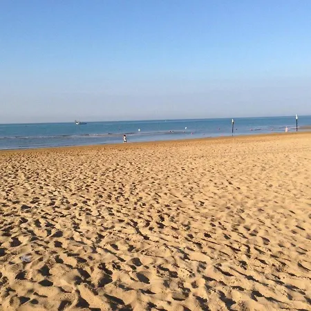 Cozy Flat In A With 12 Swimming Pools - Tennis- Childrens Play Area 펜션